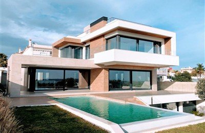 Luxury Homes: What to Look For